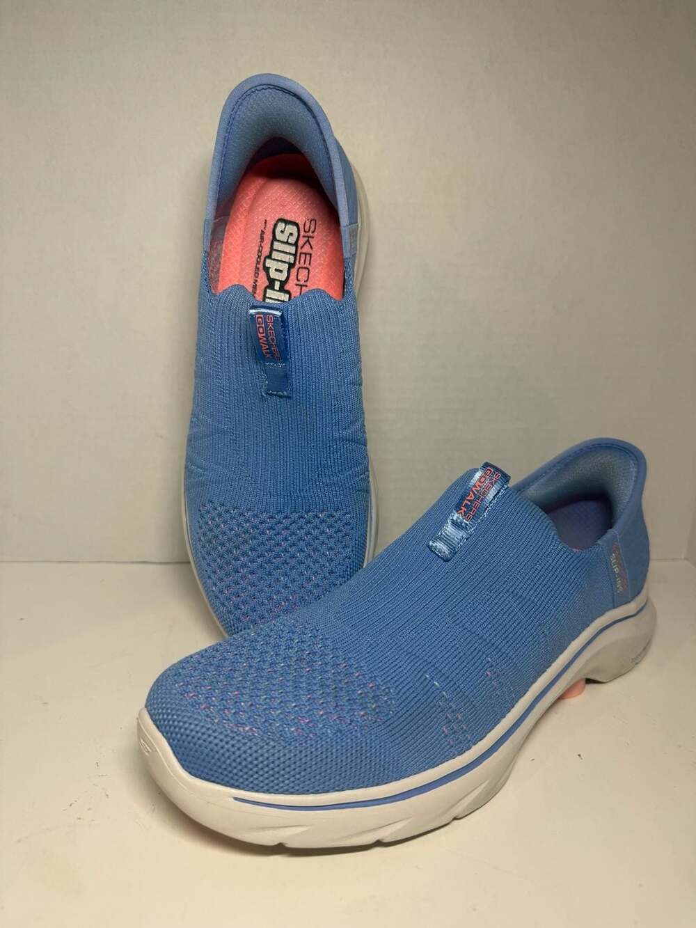 Skechers Women's Go Walk 7 City Lights Hands Free Slip-Ins Sneakers Blue PRPK